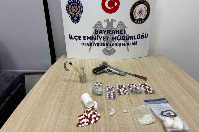 Bayraklı polisi iz sürdü, 4 şüpheliyi kıskıvrak yakaladı