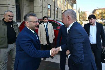 Belarus’un Ankara Büyükelçisi Glaz, Eskişehir Valisi Aksoy’u ziyaret etti