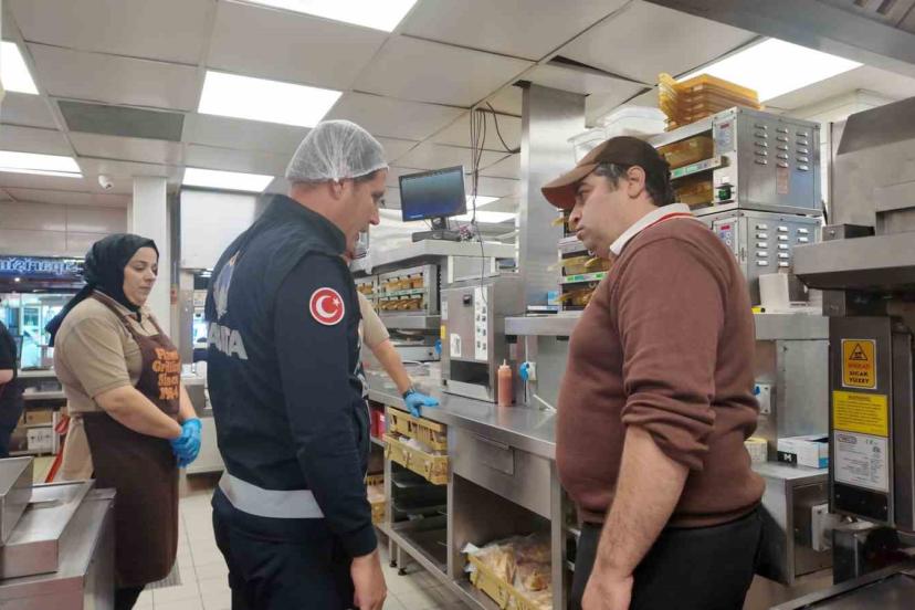 Belediye ekiplerinden gıda denetimleri