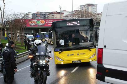 Beşiktaşlı taraftarlar Kadıköy’e geldi