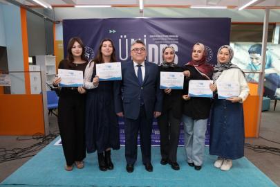 BEUN Öğrenci Topluluklarının ÜNİDES başarısı sertifika töreniyle taçlandırıldı