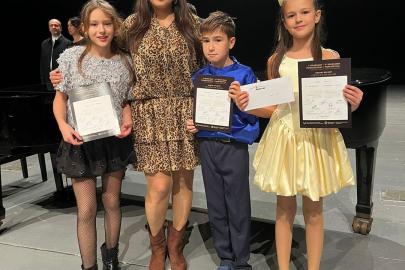 Bilecikli öğrenciler Kıbrıs’taki piyano festivalinden ödülle döndü