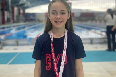 Bilecikli yüzücülerden Eskişehir’de derece