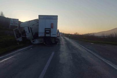 Bilecik’te tır kontrolden çıktı: 1 yaralı