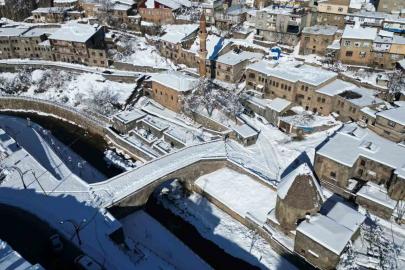 Bitlis’te karla gelen güzellik