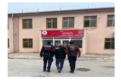 Bolu’da 40 yıl 10 ay hapis cezasıyla aranan firari hükümlü yakalandı