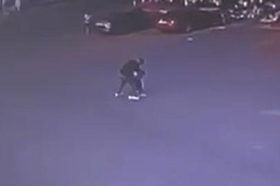 Boşanma aşamasındaki eşini sokak ortasında 12 yerinden bıçakladı, 18,6 yıl hapis cezası aldı