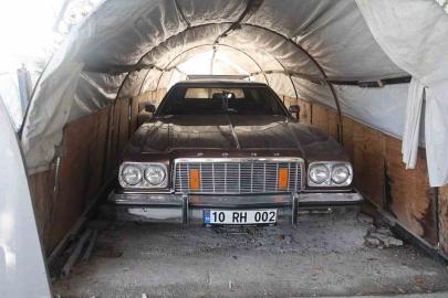 Bu serada sebze değil klasik araba yetişiyor