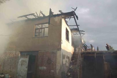 Burdur’da ev yangını