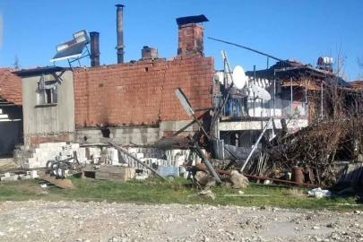 Burdur’da kalorifer kazanın patladı, ev kullanılmaz hale geldi