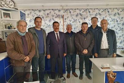 Burhaniye Kaymakamı Atilla’dan eğitim faaliyetlerini destekleme derneğine ziyaret