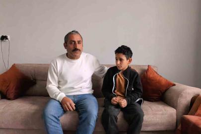 Bursa’da öğrencisini herkesin içinde darp eden okul müdürü görevden uzaklaştırıldı