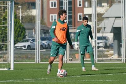 Bursaspor Aliağa FK maçı hazırlıklarına başladı