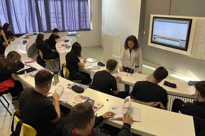 Bursluluk sınavların, öğrencileri LGS ve üniversite sınavı stresini azaltıyor