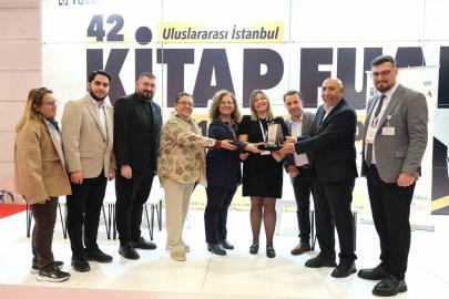 Büyükçekmece Belediyesi, TÜYAP Kitap Fuarı’nda edebiyatseverleri yazarlarla bir araya getirdi