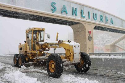 Büyükşehir Belediyesi 235 ekiple karla mücadeleyi sürdürdü