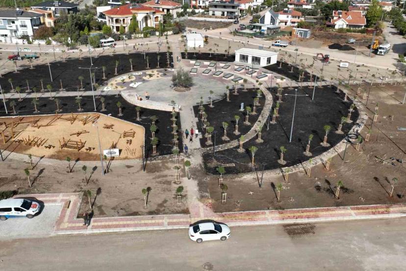 Büyükşehir Belediyesi’nden Döşemealtı’na 14 bin metrekarelik park