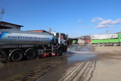 Büyükşehir ekipleri Acarlar Hali’ni temizledi