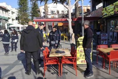 Büyükşehir Zabıtasından kaldırım işgallerine sıkı denetim