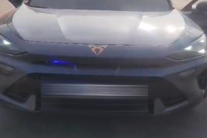 Çakarlı aracın sürücüsüne 276 bin TL ceza kesildi, trafikten men edildi