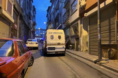 Cam silerken 3. kattan düşen kadın ağır yaralandı