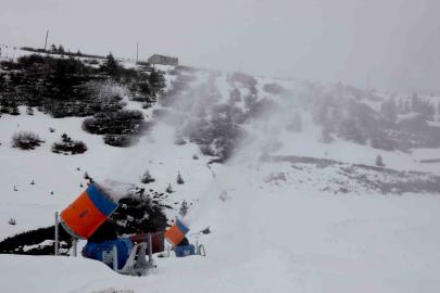 Çambaşı Kayak Merkezi’nde yapay karlama sistemi ile sezon uzatılıyor