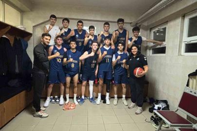 Çayırova Belediyesi U18 Basketbol Takımı grubunu namağlup lider tamamladı