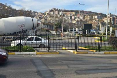 Çevre yolunda önlem alındı, yayalar üst geçide yönlendiriliyor