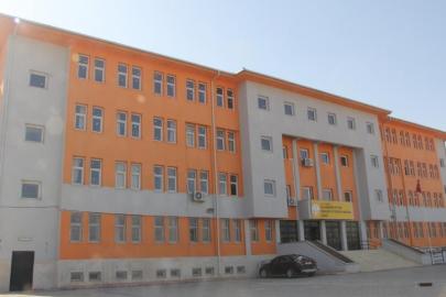 Cizre’deki lisede taciz iddiası: Öğretmen gözaltında