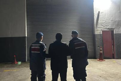 Çocuk istismarından aranan şahıs yakalanarak cezaevine gönderildi