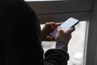 Çocukların dikkatini çalan tehlike: Kısa videolar