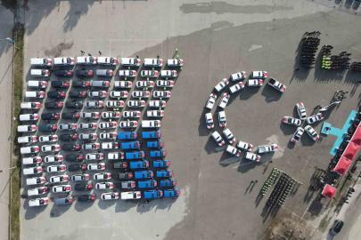 Çorum’da jandarma ve emniyete tahsis edilen 123 yeni araç törenle teslim edildi