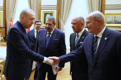 Cumhurbaşkanı Erdoğan, Ankara’nın ekonomi aktörlerini Külliye’de kabul etti