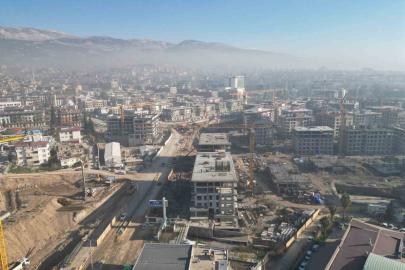 Deprem bölgesinden Bakan Kurum’a destek:  "Böyle şantiye şefine can kurban"