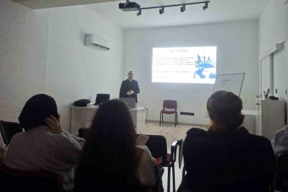 Dezavantajlı gruplara yönelik sağlık eğitimleri sürüyor