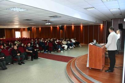 Didim MYO’lu öğrencilere yurtdışı ve kariyer fırsatları eğitimi verildi