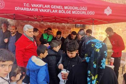 Diyarbakır Vakıflar Bölge Müdürlüğünden kandil dolayısıyla salep ikramı