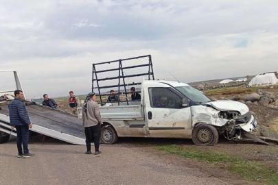 Diyarbakır’da pikap şarampole uçtu: 1 yaralı