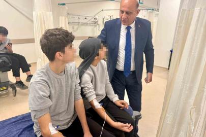 Doğum günü nedeniyle dağıtılan çikolataları yiyen 10 öğrenci hastaneye kaldırıldı