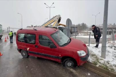 Domaniç’te trafik kazası: 4 yaralı