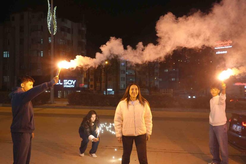 Dünya şampiyonu Asuman’a memleketinde coşkulu karşılama