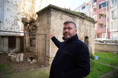 Edirne’de tarihi türbe restore edilmeyi bekliyor