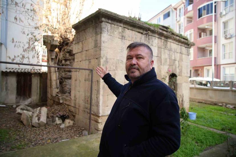 Edirne’de tarihi türbe restore edilmeyi bekliyor