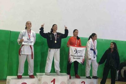 Efeler’den karatede çifte madalya gururu