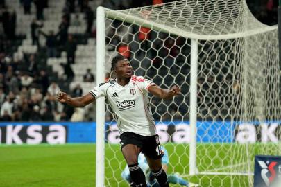 El Bilal Toure gollerine devam ediyor