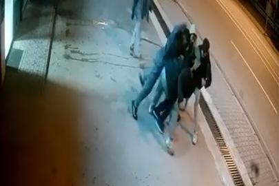 Elazığ’da 4 kişi 1 kişiye saldırdı: Hırsını alamayan saldırganlardan biri şahsın kulağı ısırarak kopardı