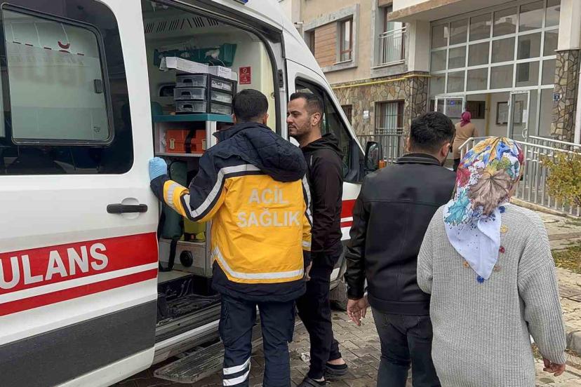 Elazığ’da korkutan yangın: 9 kişi dumandan etkilendi