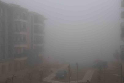 Elazığ’da sis etkisini sürdürüyor