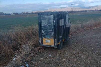 Elektrikli motosiklet devrildi: 2 yaralı