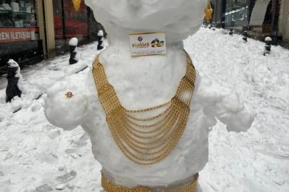 En ’değerli’ kardan gelin